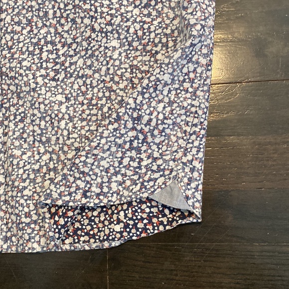 NWOT- men’s short sleeve RIP CURL button down shirt. Size L - Picture 7 of 11